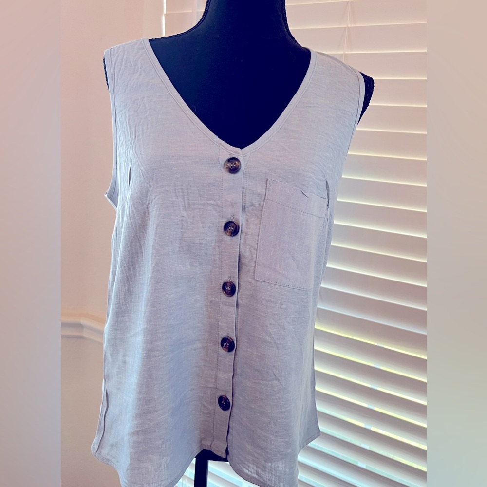 Rewind NWT Sleeveless shirt